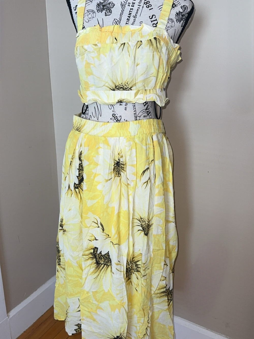 H&M Yellow & White Sunflower Midi skirt Set